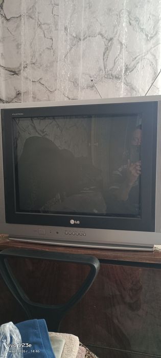 Продам Телевизор LG