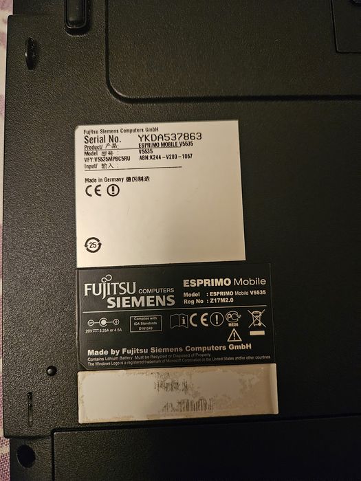 Ноутбук Fujitsu v5535