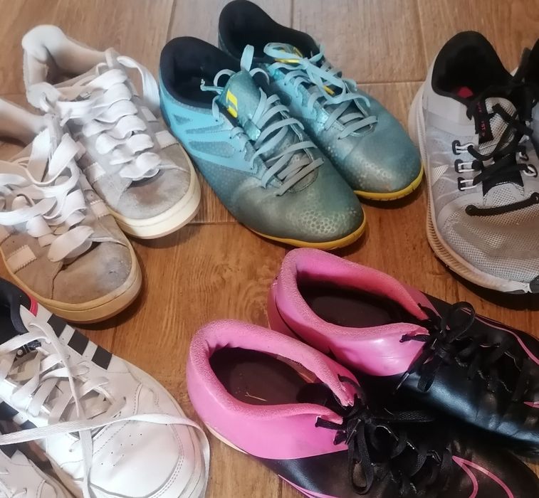 Lot pantofi sport și cu crampoane