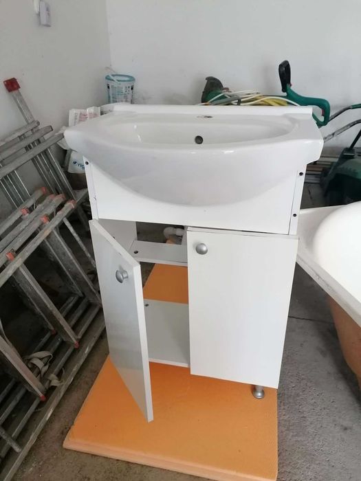 Vand Obiecte Sanitare + Chiuvetă bucătărie cu plită electrică