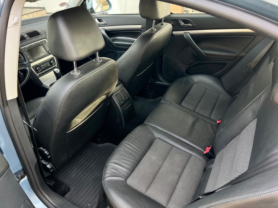 Vand Skoda Octavia 2, an 2010, motor 1.6 diesel