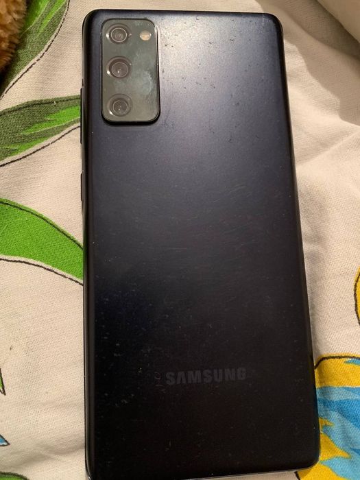 Продам самсунг с20фе