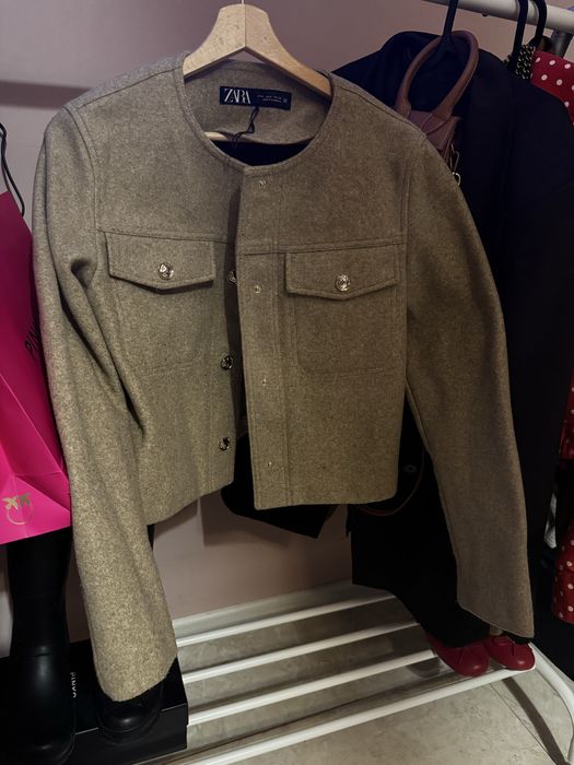 Сако/жилетка …. ZARA