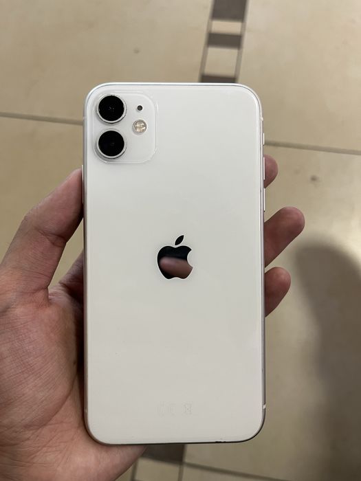 Айфон 11  хорошие состояние