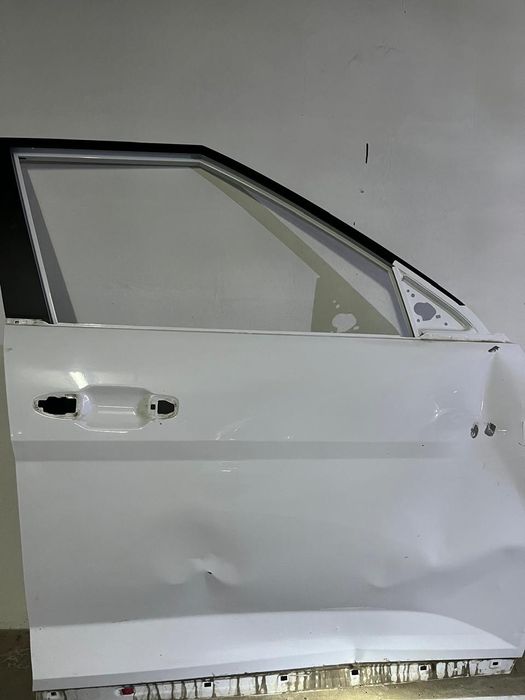 Продам дверь на Хюндай Крета