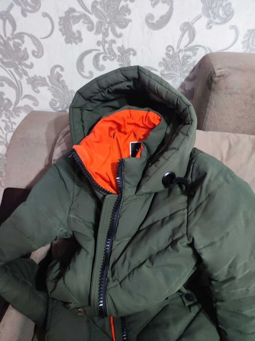 Отдам пуховик на девочку