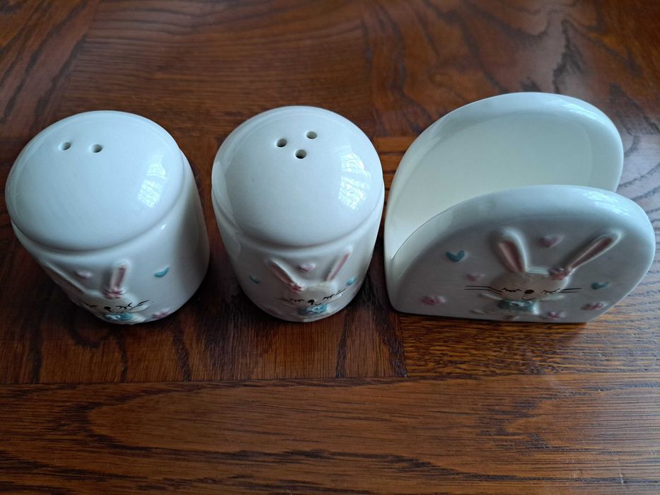 Set complet solnita, pipernita, suport servetele pentru Paște/ocazii