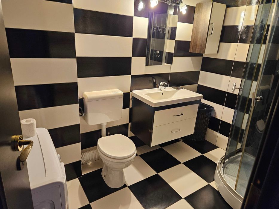 Închiriez apartament 2 camere