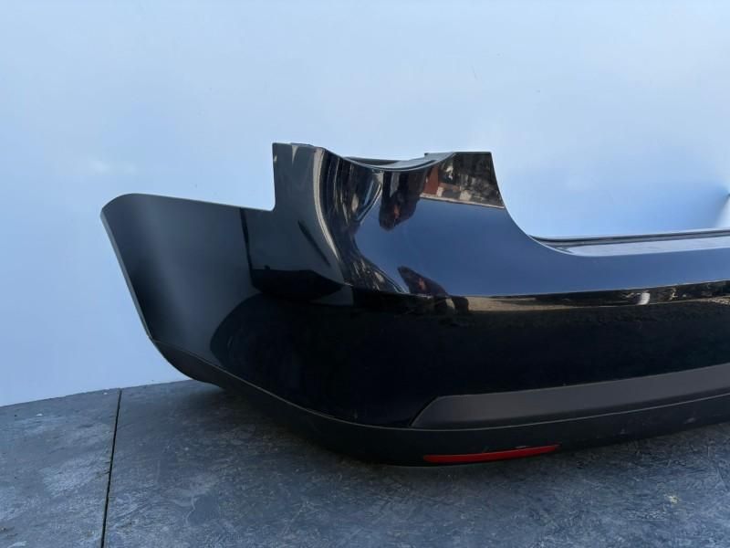 Bara spate Volkswagen Jetta 5