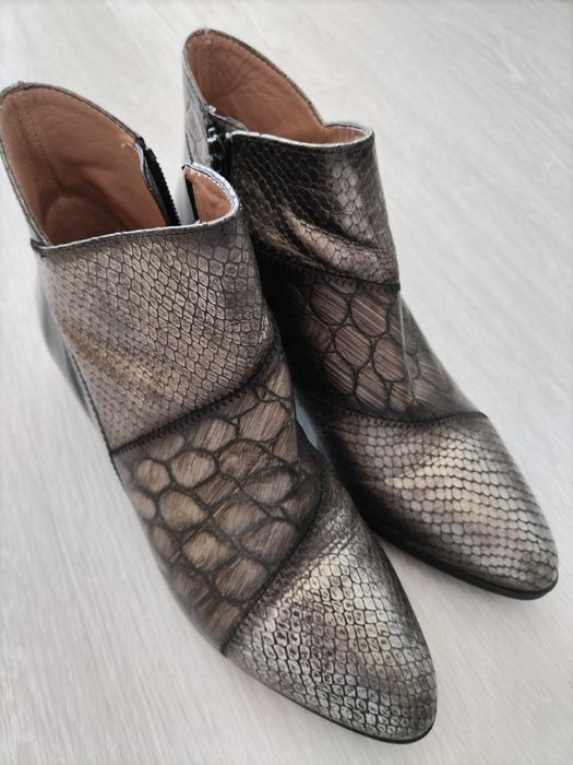 Лачени боти с спринт - Hispanitas