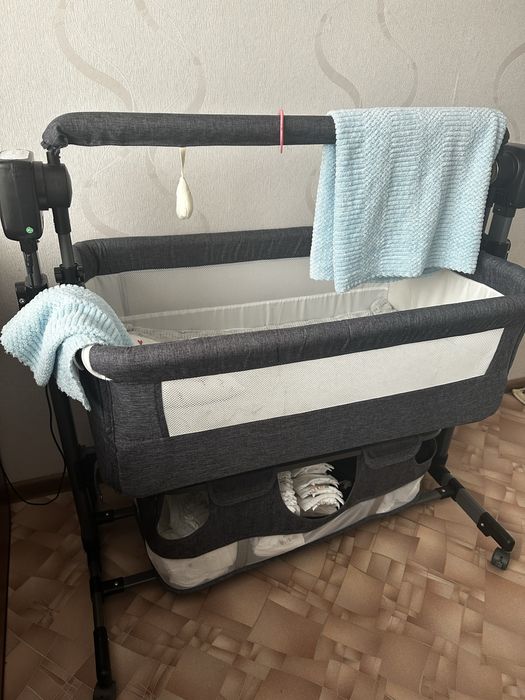 Манеж в отличном состояние