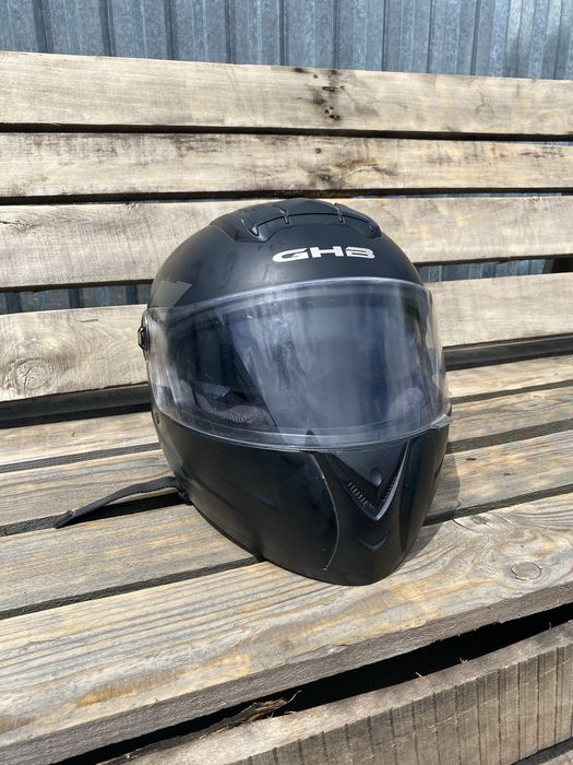Продам каску для мото