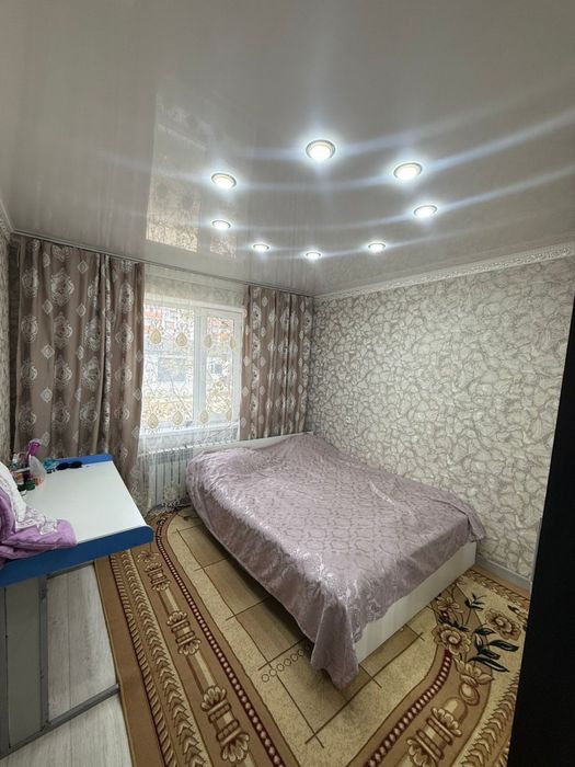 Сдам 2 комнт квартиру в центре