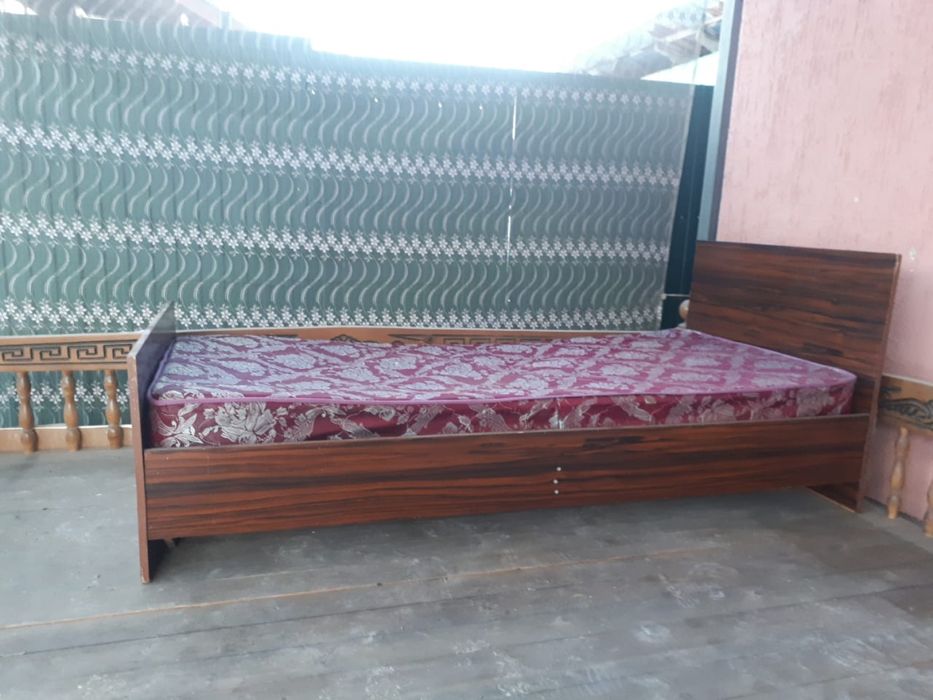 Продам односпальную кровать