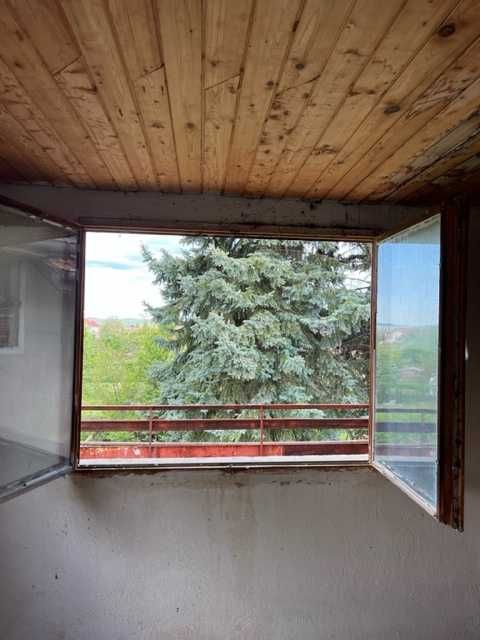 Продава прекрасна къща в село Долно Сахране,