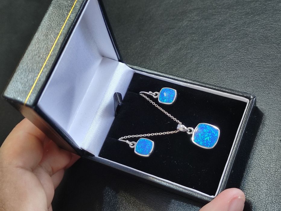 Сребърен Комплект / Опал / Обеци / Висулка / Бижута