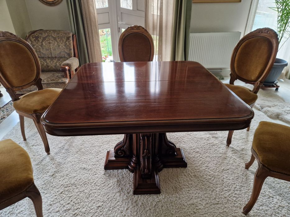 Masă extensibilă + 6 scaune