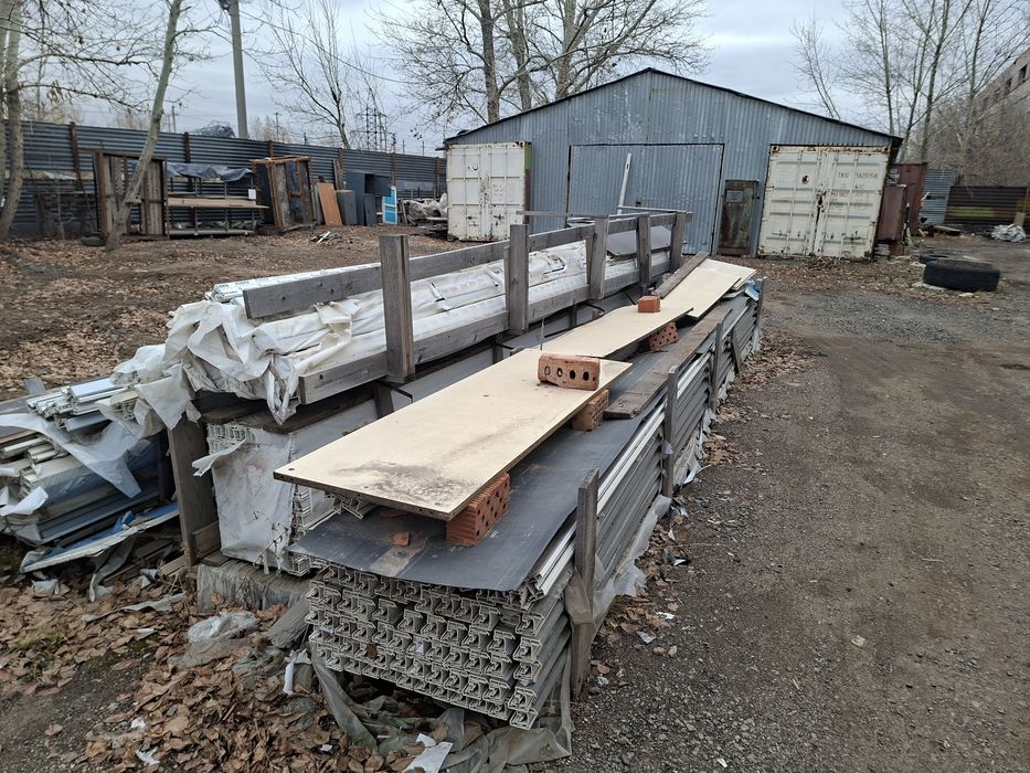 Продам пластиковые профилья