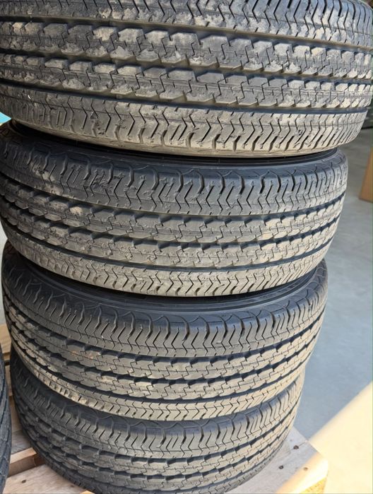 Летни гуми за бус Pirelli 215/65/15