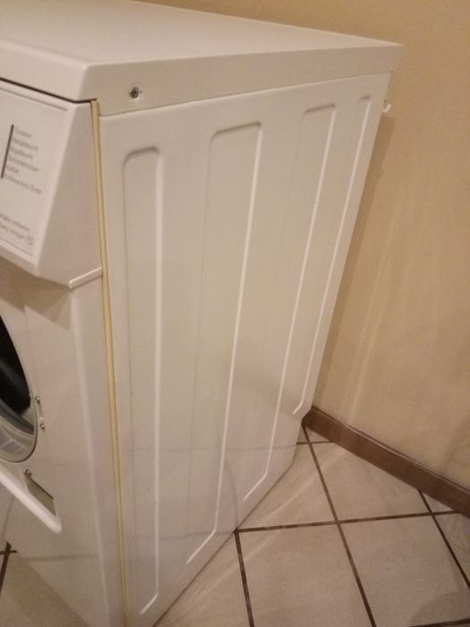 Продаваме сушилна  /Miele/