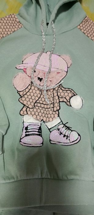 Продам детский костюмчик.