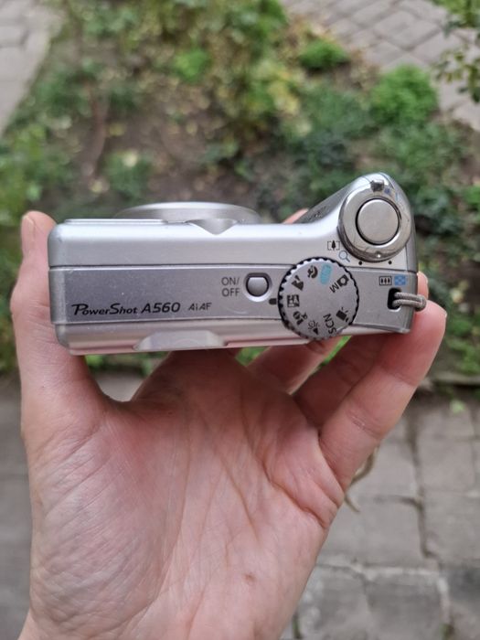 Компактен дигитален фотоапарат CANON POWERSHOT A560