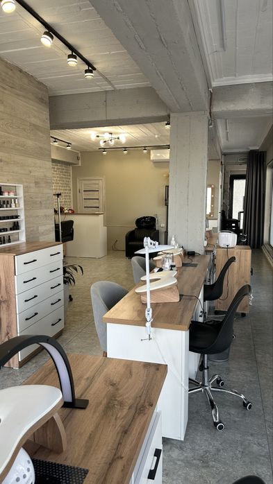 Действующий салон красоты. Срочнооо!