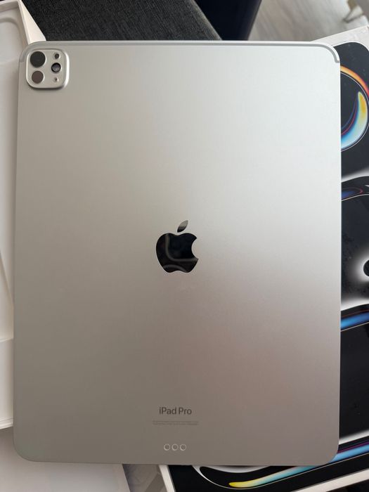 Ipad Pro диагональ 13 память 1000 гб