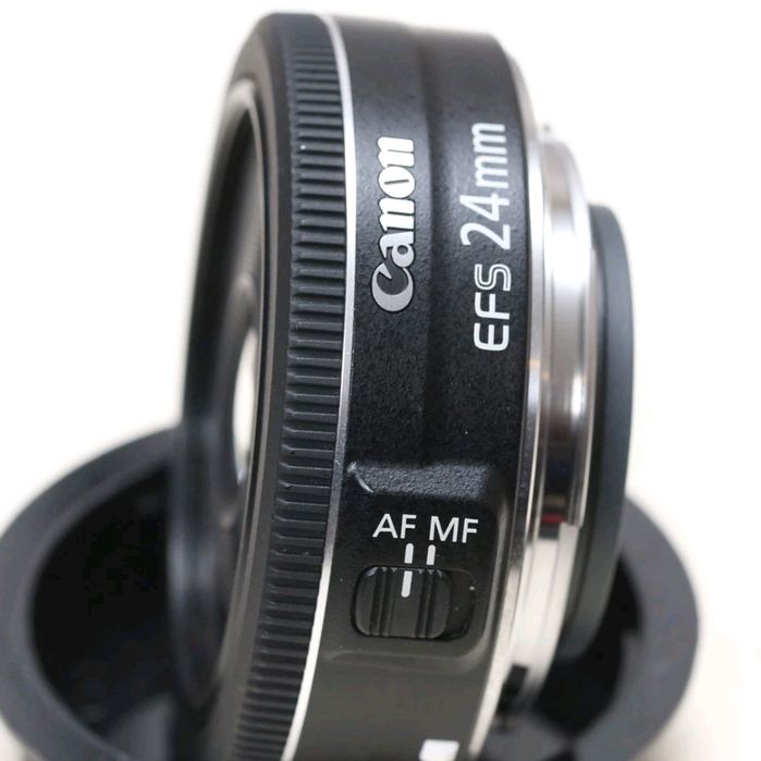 Canon EF-S 24mm f/2.8 STM