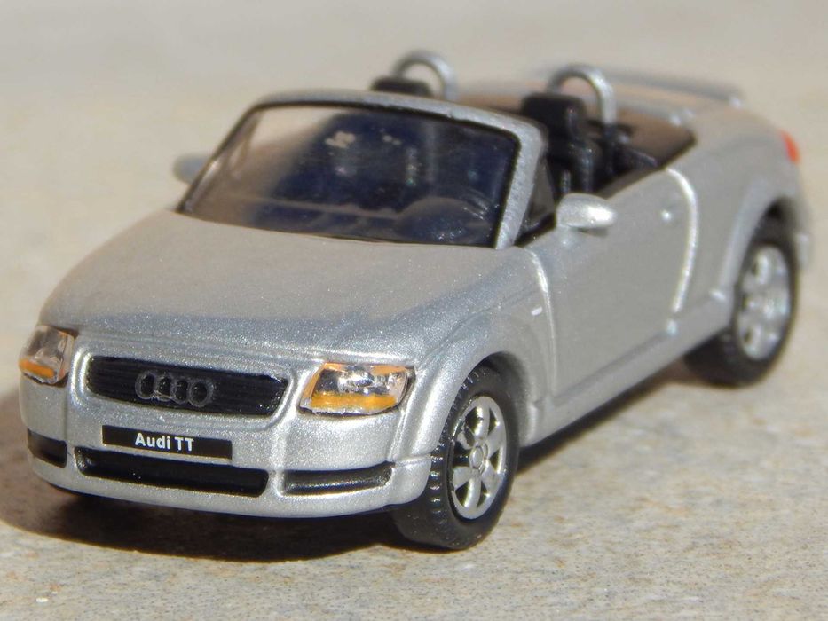 Macheta Audi TT Roadster I 1998 sc 1:87 HO metalica