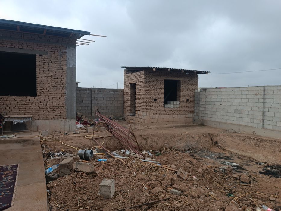 Hovli sotiladi  4 sotihlik