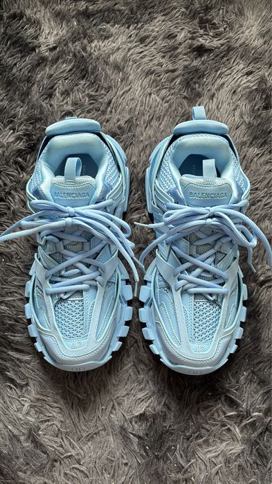 Balenciaga track.