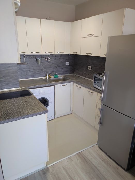 Дава се под наем Двустаен апартамент в Бургас, Славейков - 62 кв.м за 321.3 € - Снимка #5