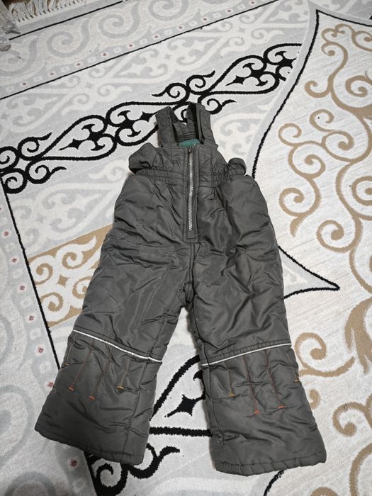 Продам зимнею куртку со штанами