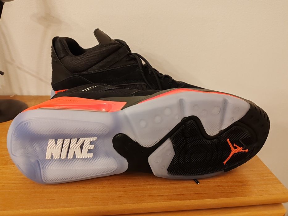 Vind Nike Jordan mărimea 48. 49