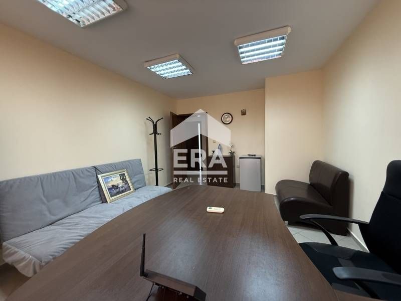 Продава се Офис в Варна, Център - 62 кв.м за 942 €/кв.м - Снимка #2
