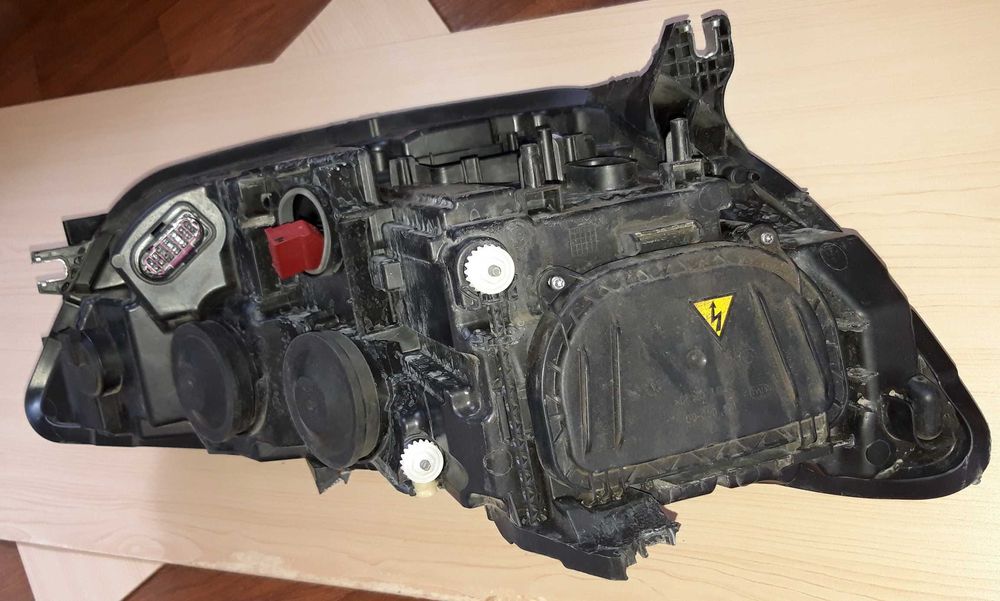 Продаётся фара левая  от Audi A6 C7