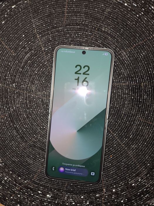 Телефон Samsung Z flip 6, цвят мента