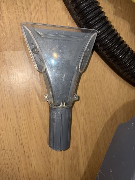Aspirator profesional Kärcher Puzzi 10/1