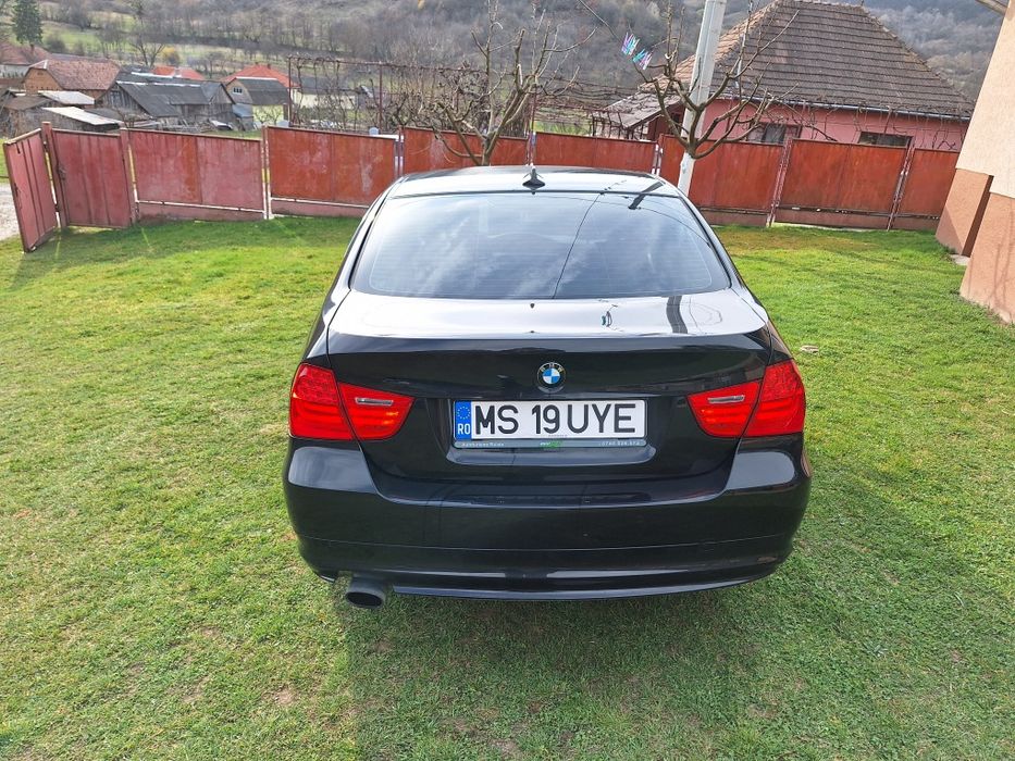 BMW320 iF 10 an de fabricație 2009