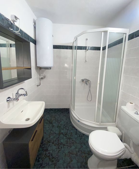 Дава се под наем Тристаен апартамент в Пловдив, Кършияка - 105 кв.м за 408 € - Снимка #7