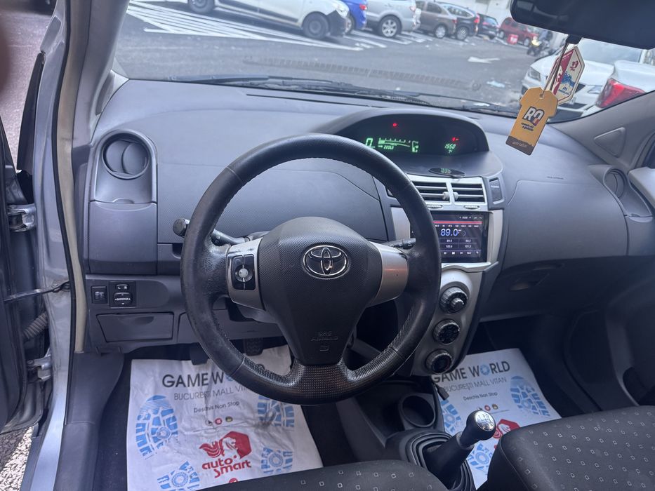 TOYOTA Yaris 2009 — imagine 4