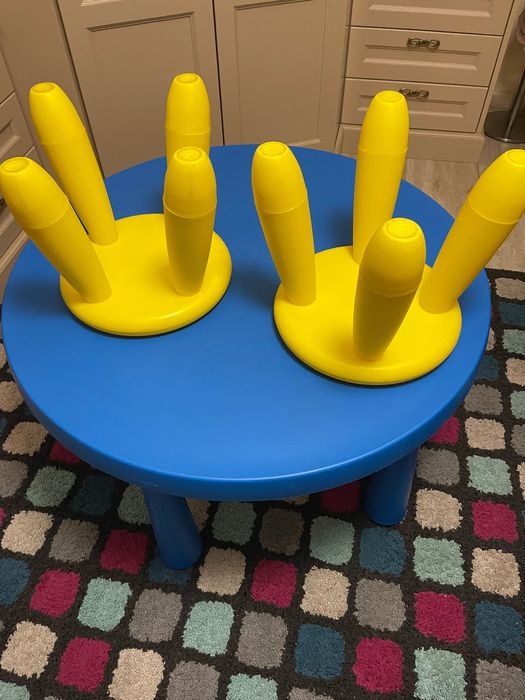 Masa mamut Ikea copii cu două scaune