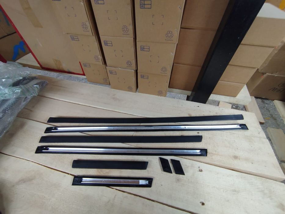 БМВ Е34/BMW E34 молдинги на двери комплект