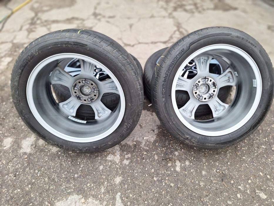 Оригинални Рено-17цола-5/114,3-с гуми