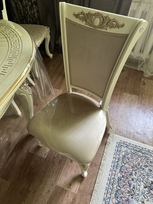 Стол и  стулья 6 шт