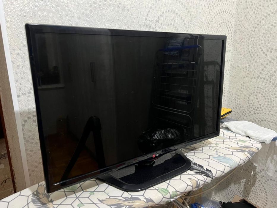 Продам 2 телевизора  б/у