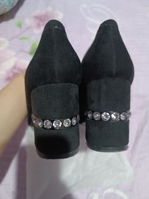 Туфли.ЗАМШ размер 38 холати яхши