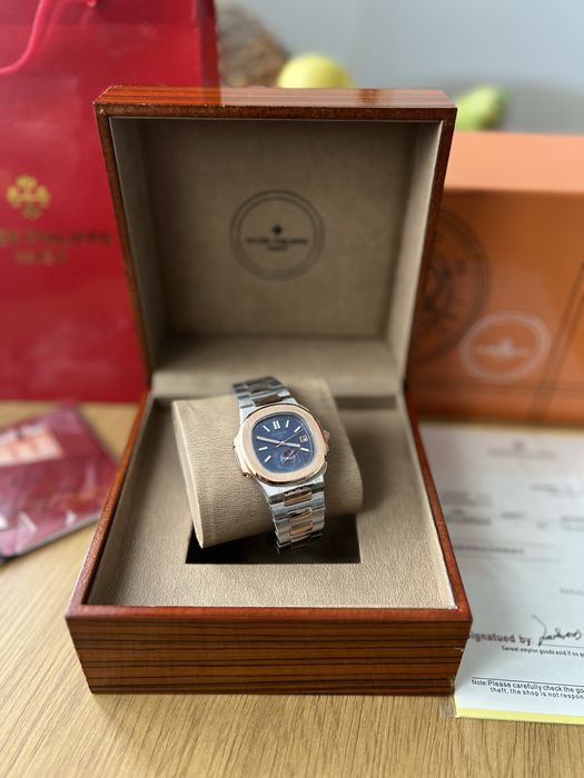 Patek Philippe Nautilus Rose Gold And Blue 40 mm