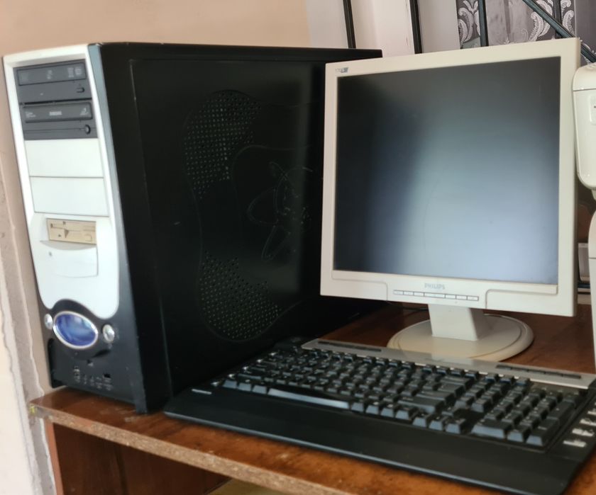 Продам на запчасти системный блок и монитор